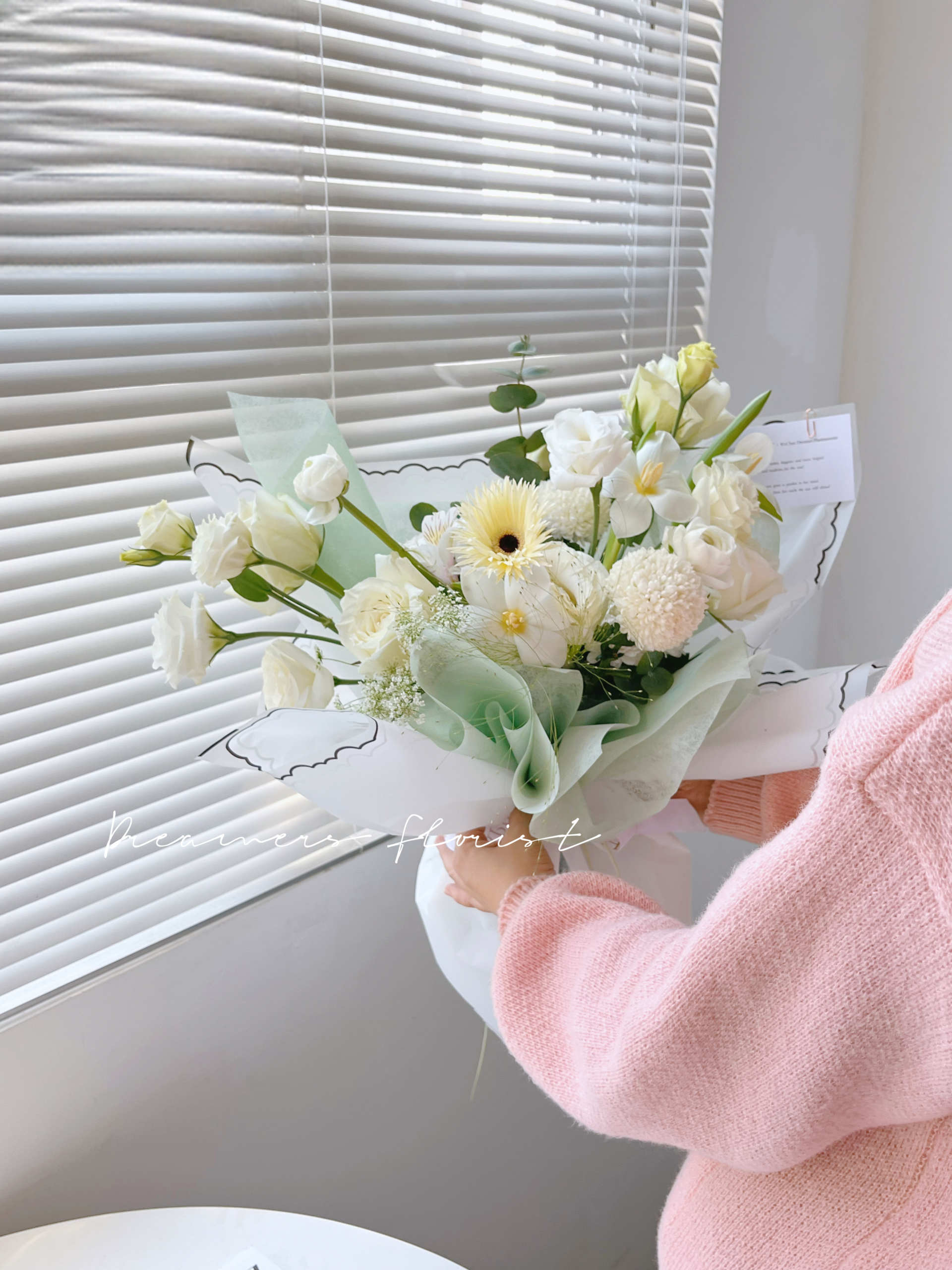 Wholesale Floral Wrapping Paper XSP 58cm×58cm - Image 4